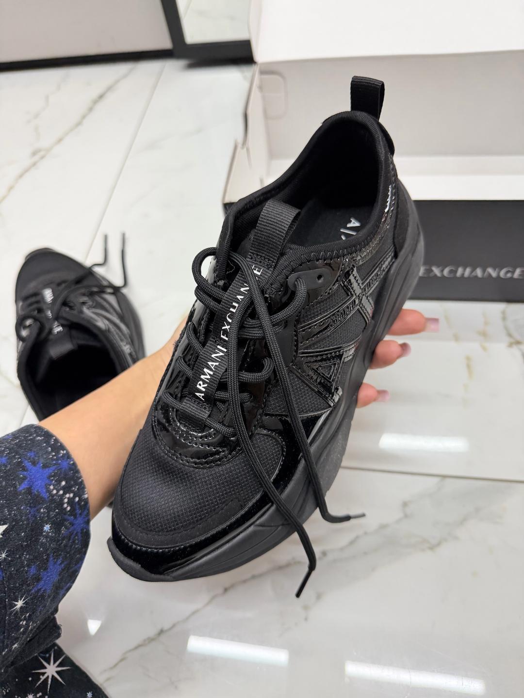 Armani Exchange Armani Exchange — фото 2