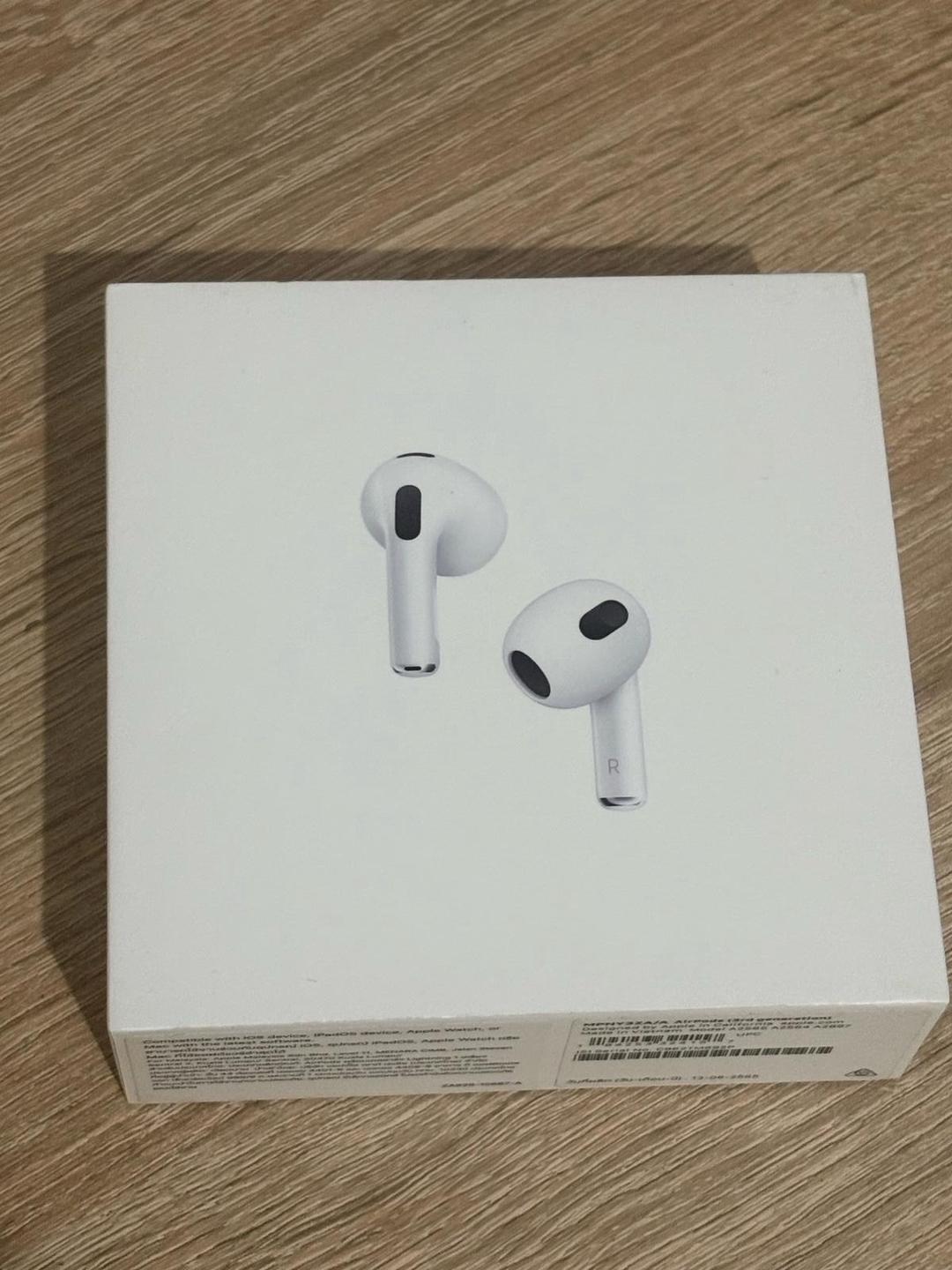 Apple Наушники Apple AirPods 3rd generation — фото 2