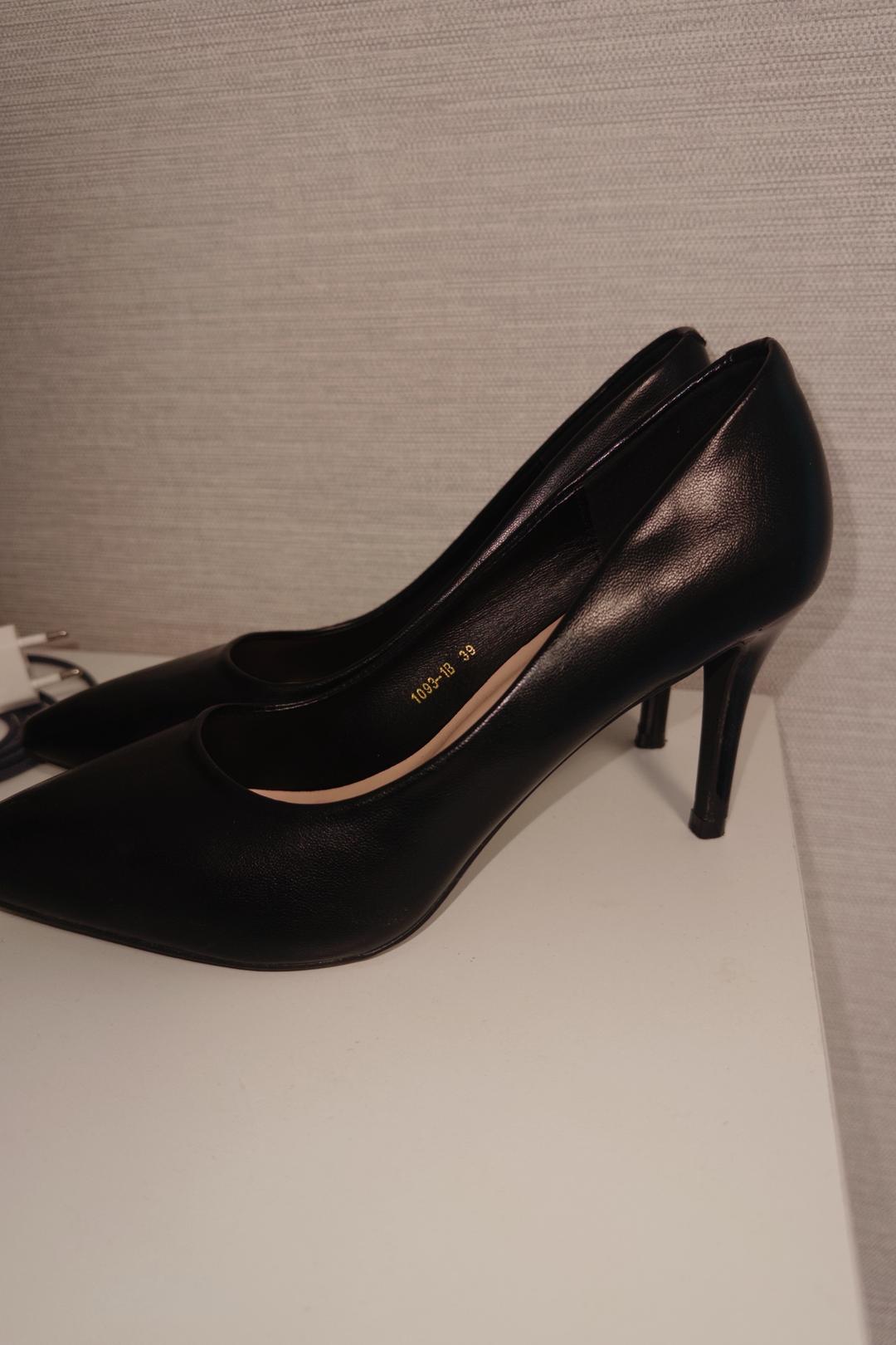 S.D.Man shoe Туфли на каблуках — фото 2