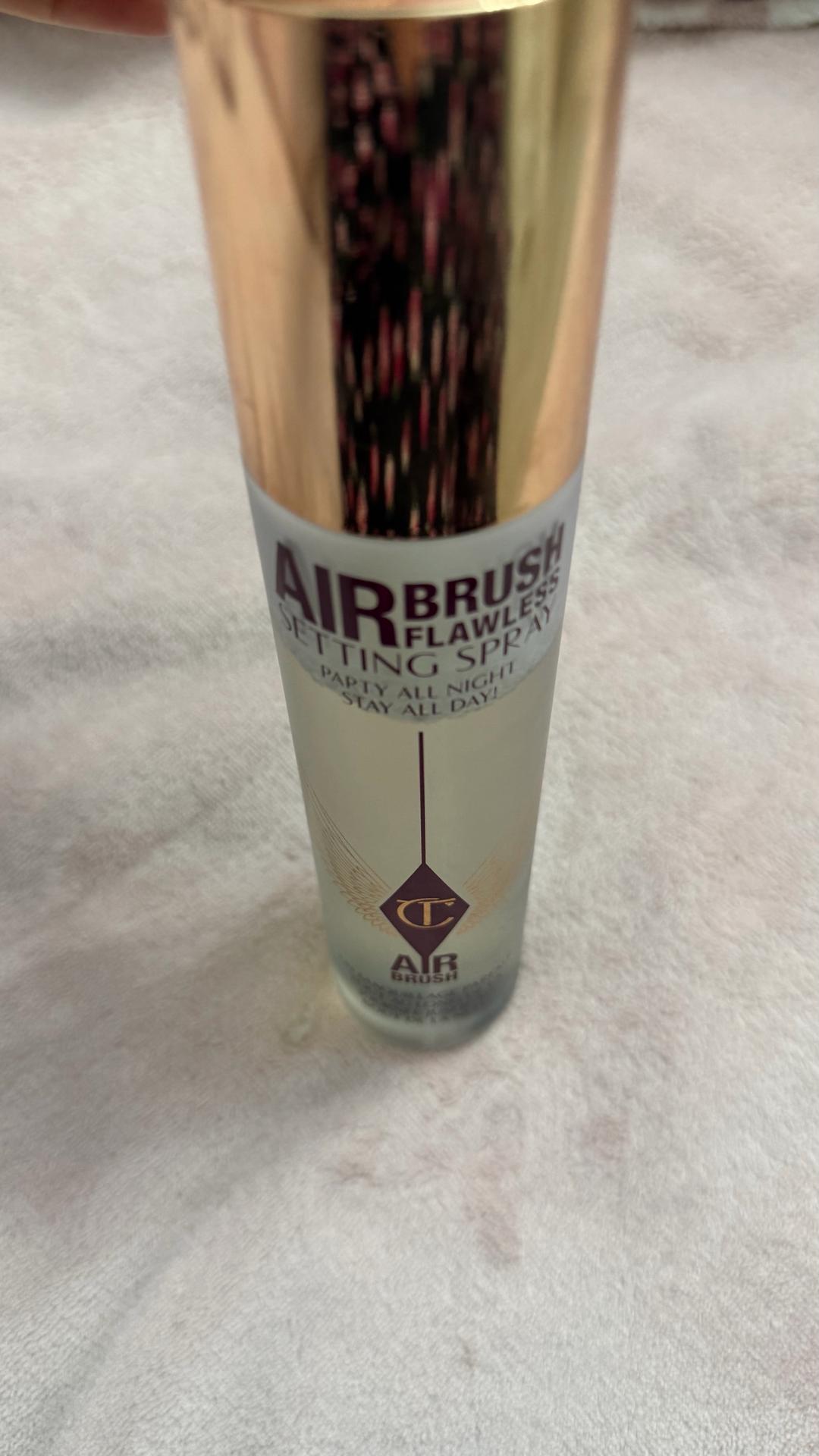 Charlotte Tilbury Спрей для фиксации макияжа Charlotte Tilbury Airbrush Flawless Setting Spray — фото 2
