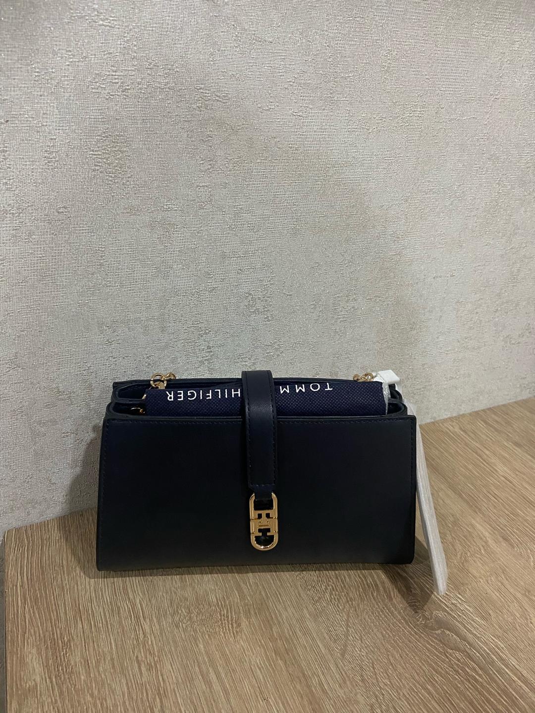 Tommy Hilfiger Кросс боди Tommy Hilfiger темно синий цвет оригинал — фото 2