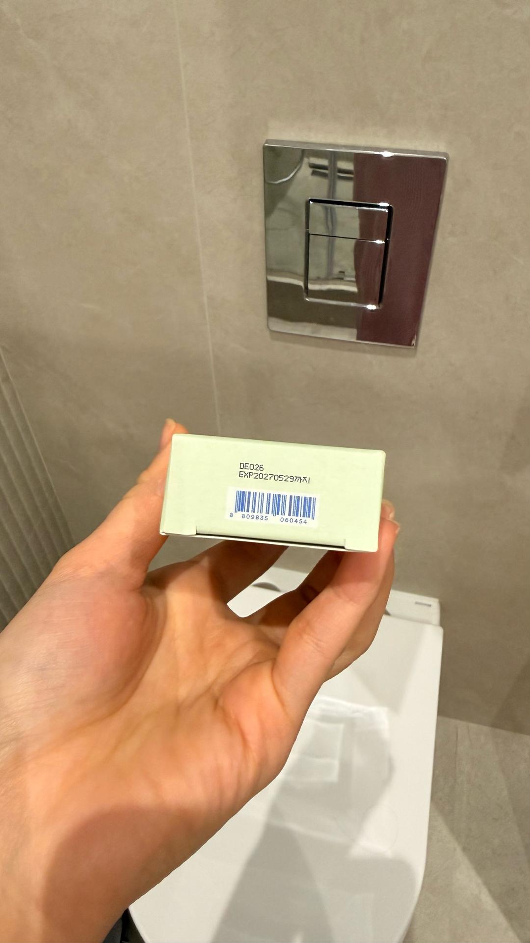 TOCOBO TOCOBO Cica Cooling Sun Stick солнцезащитный стик для лица — фото 2