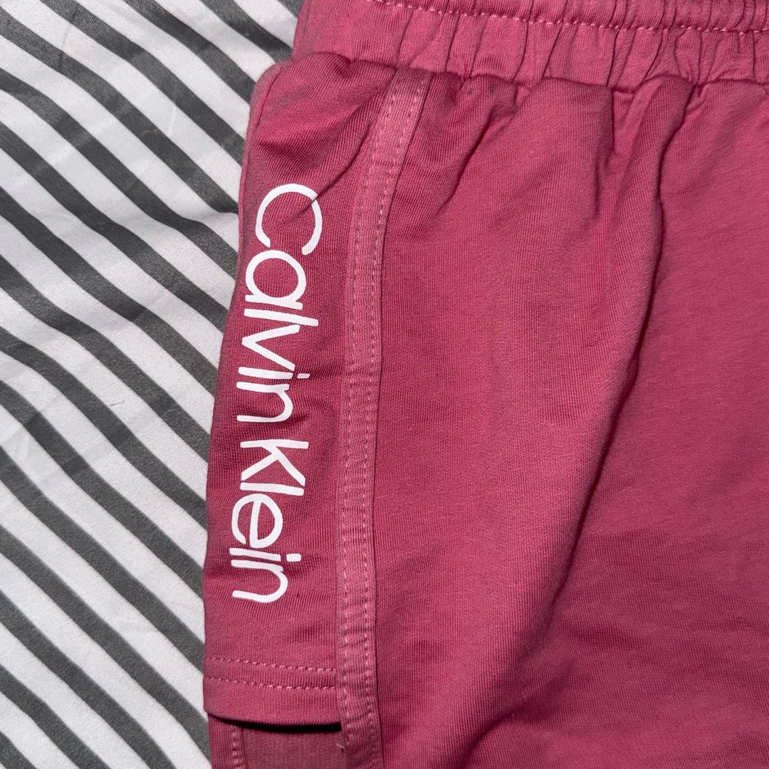Calvin Klein Шорты Calvin Klein розовые — фото 2