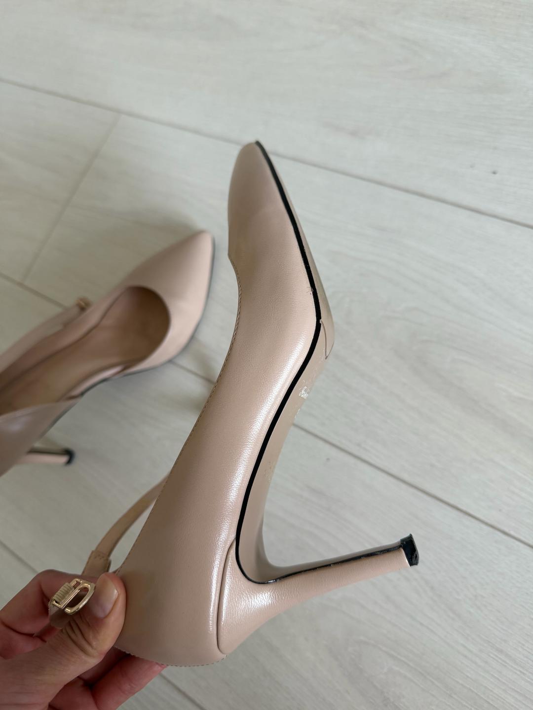 Нет бренда Туфли. 38 размер , на 37 тоже подойдут — фото 2