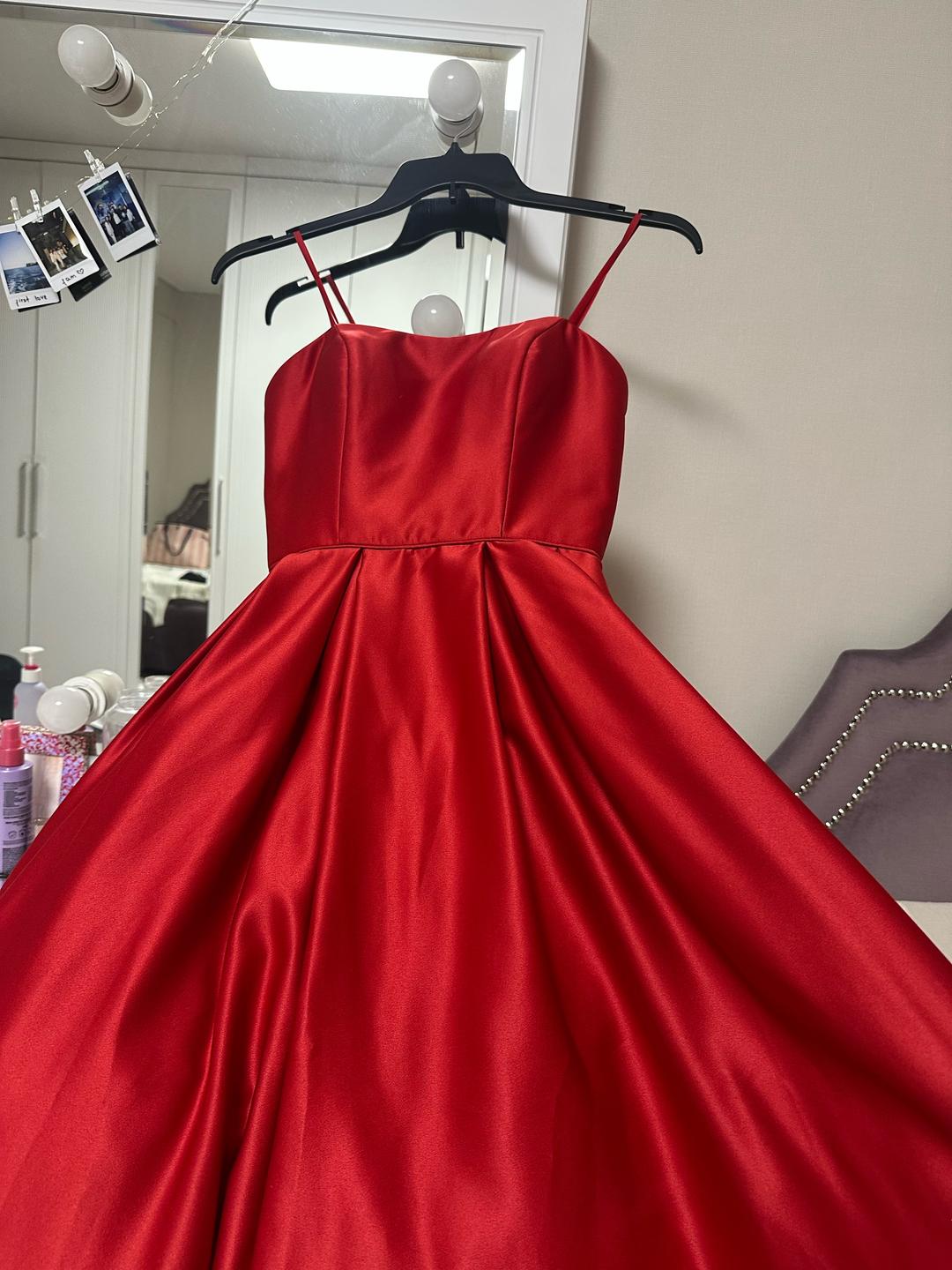 Macy’s Красное атласное вечернее платье на бретелях — фото 2