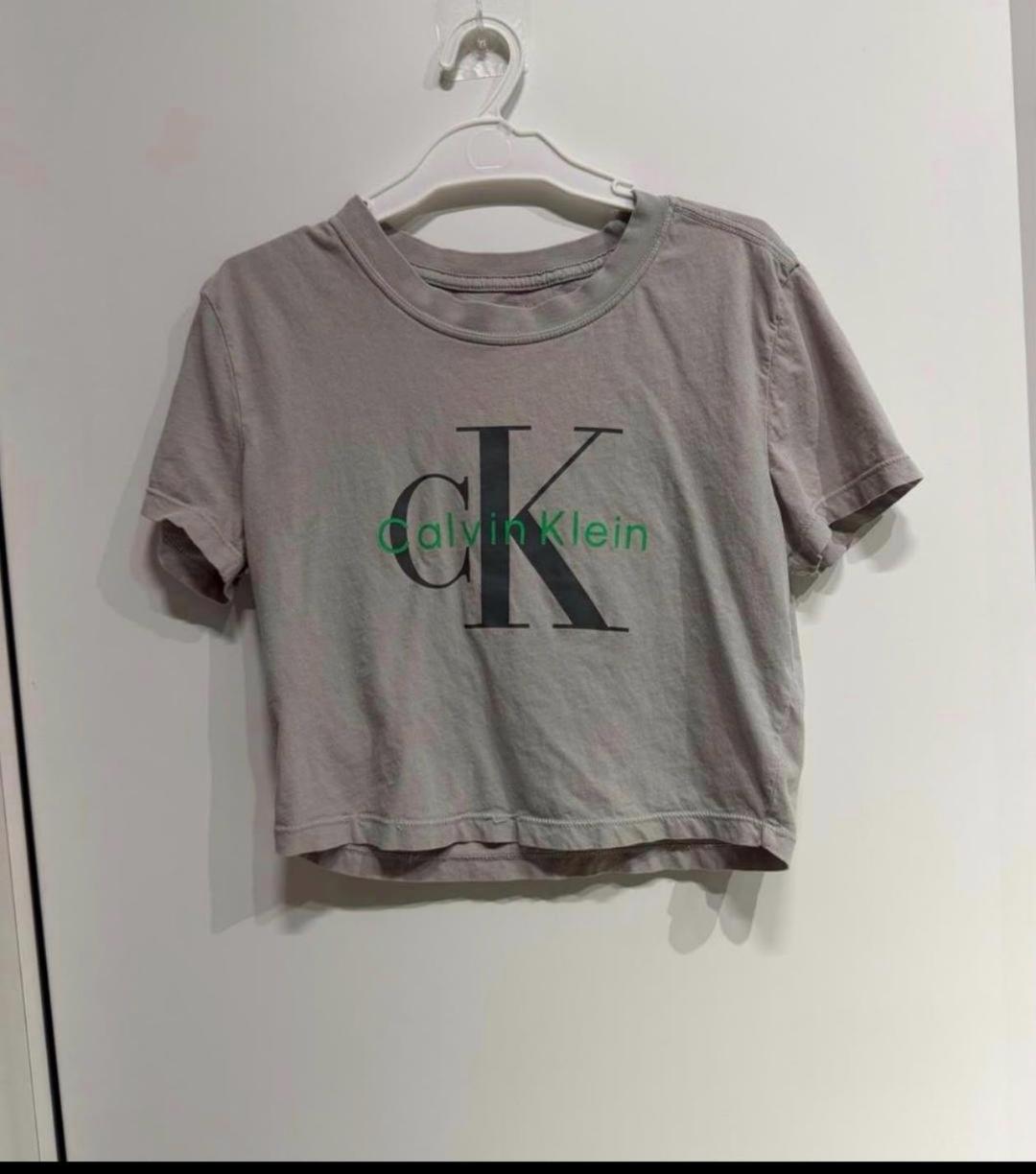 Calvin Klein Укороченная футболка Calvin Klein — фото 2