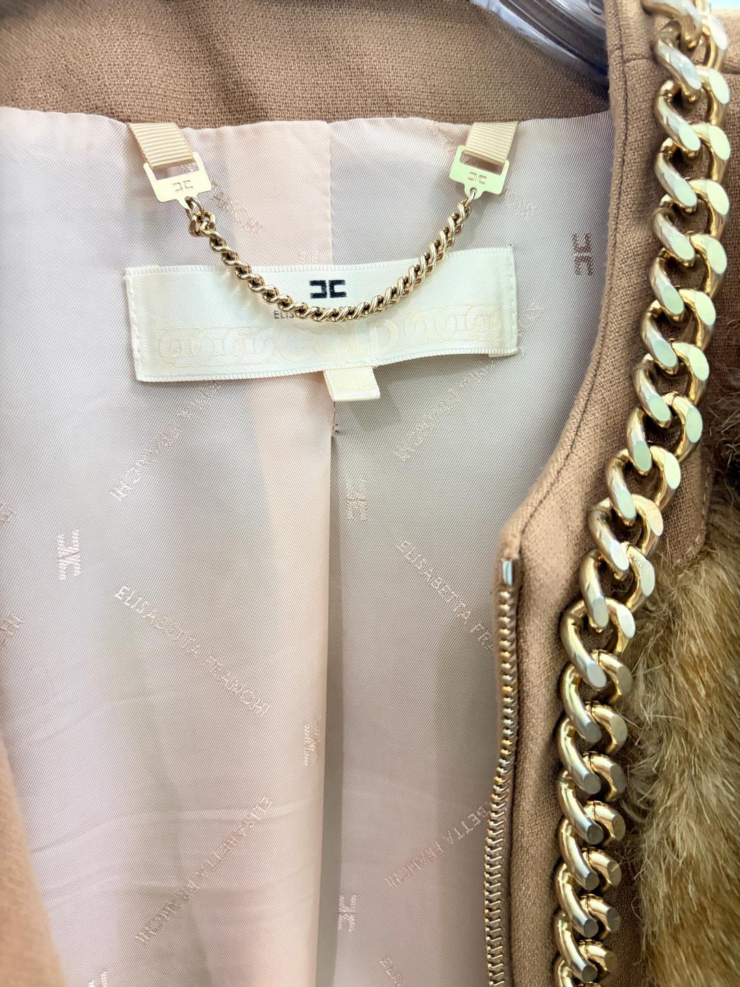 Elisabetta Franchi Курткам платье 2в1  Elisabetta Franchi с мехом и декоративной цепью — фото 2
