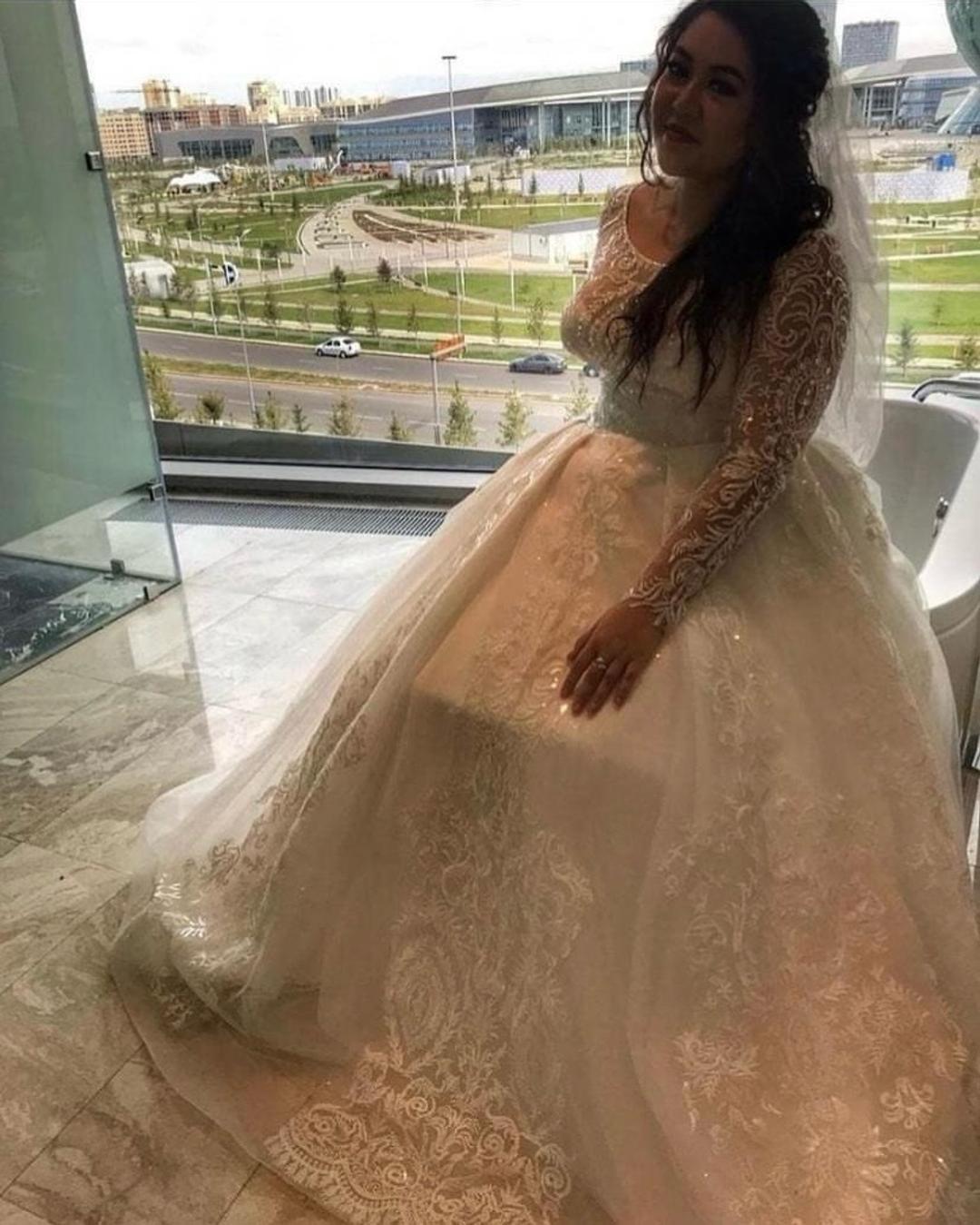 Emilia Sposa Свадебное платье с длинным рукавом и кружевом — фото 2