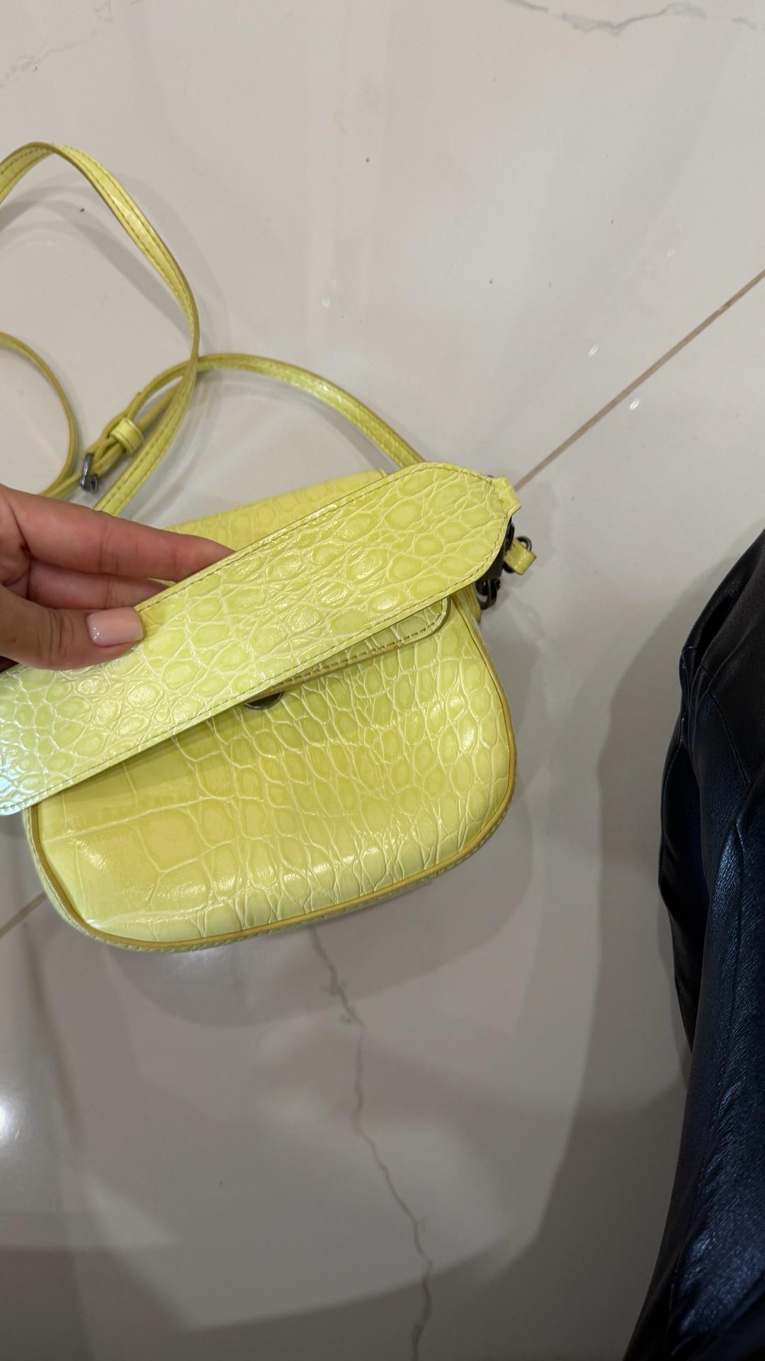 Zara Сумка в желто-лймовом цвете — фото 2