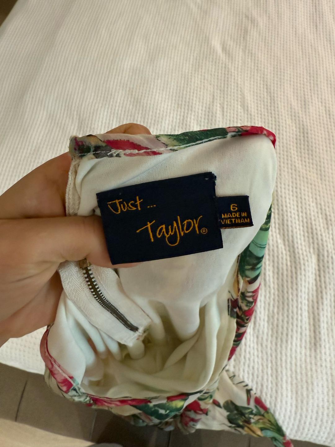 just taylor Летнее воздушное платье в цветочек — фото 2