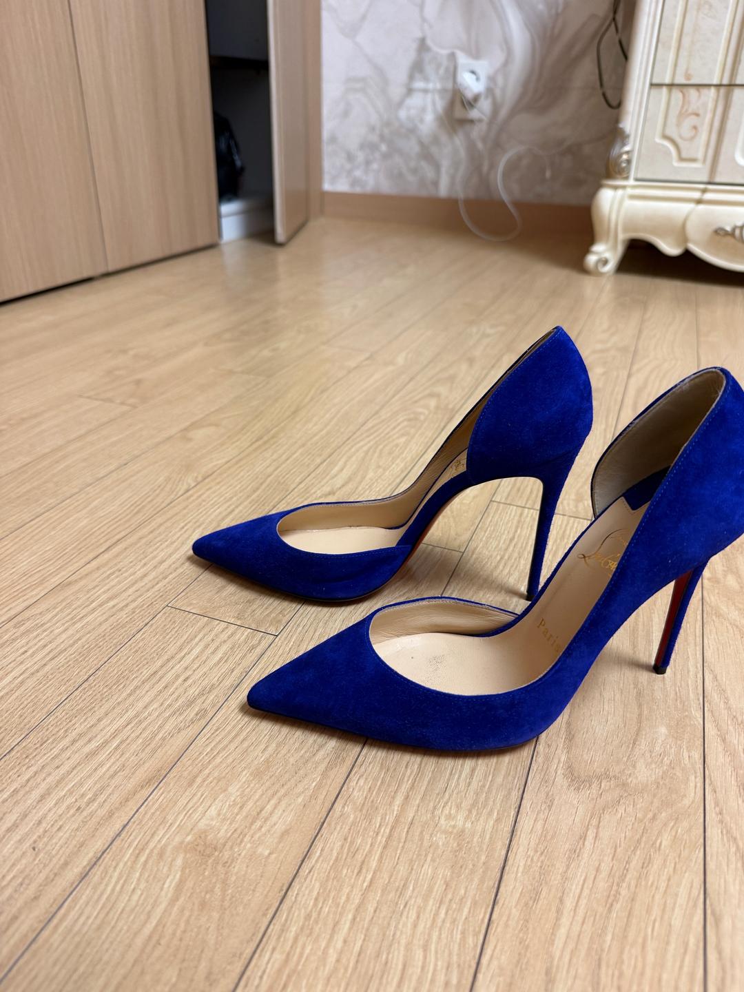 Christian Louboutin Замшевые туфли-лодочки Christian Louboutin — фото 2
