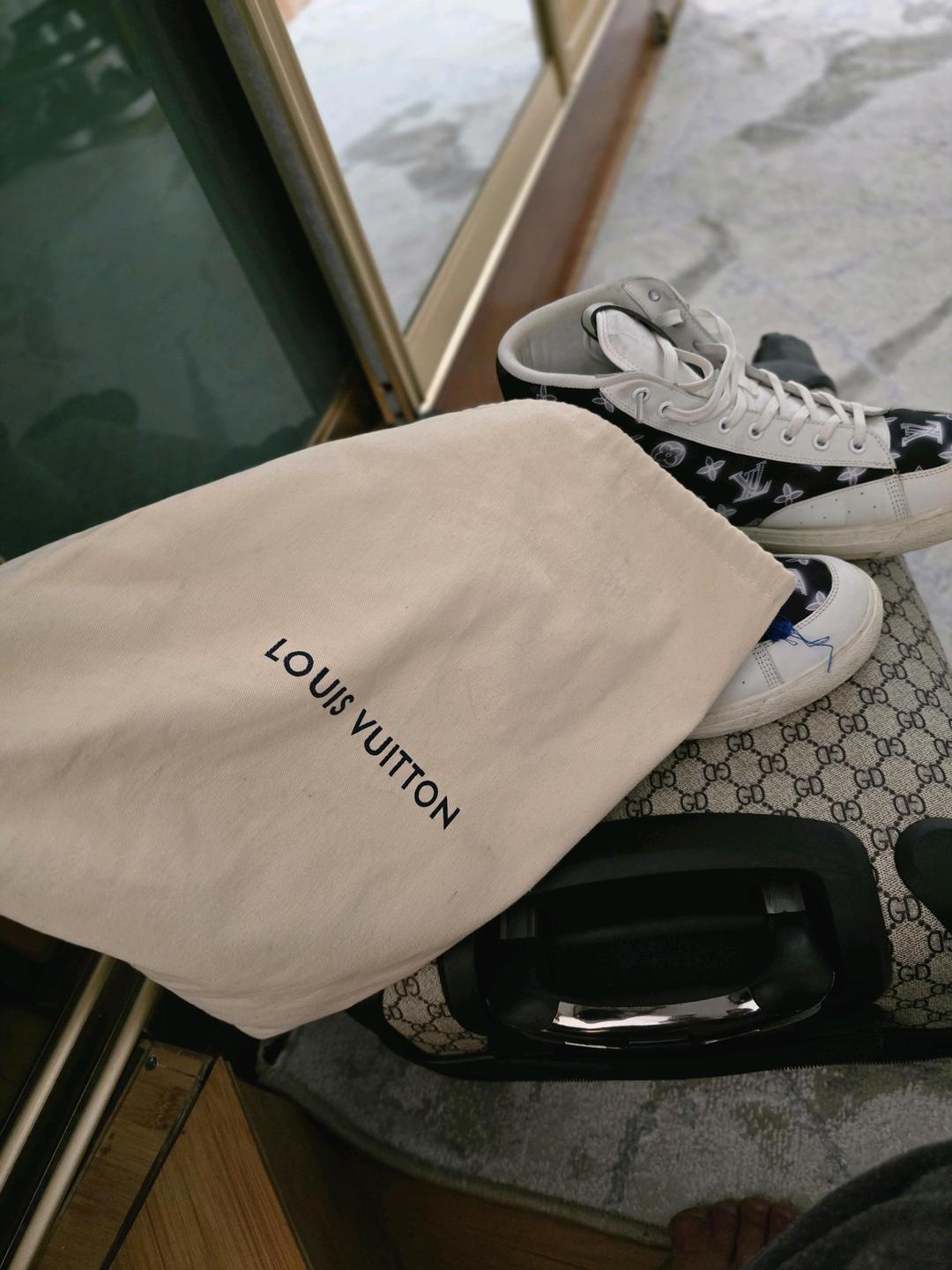 LOVIS VITON Мужское красовка Louis Vuitton — фото 2