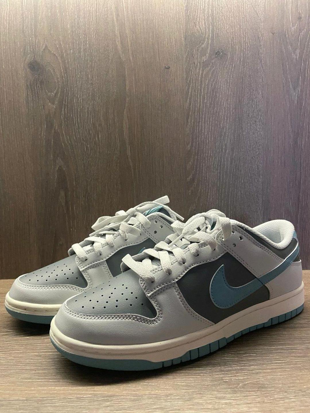Nike Кроссовки Nike, оригинал — фото 2