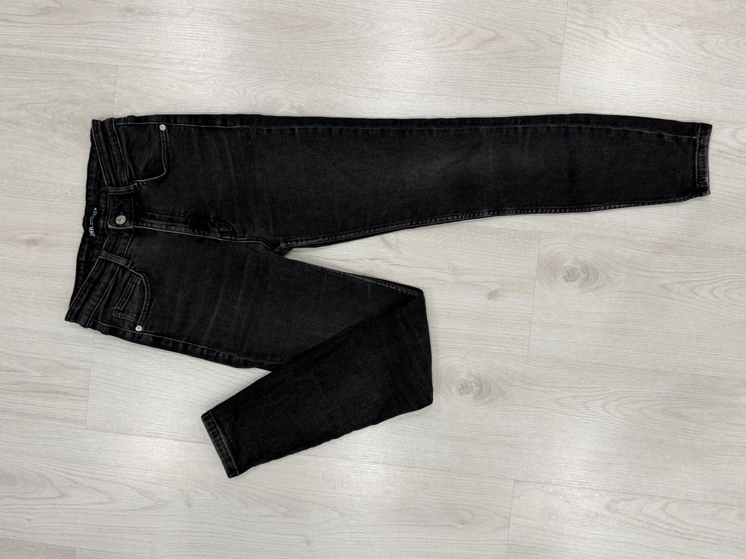 Zara Черные джинсы Zara с высокой посадкой (EUR 38 / M) — фото 2