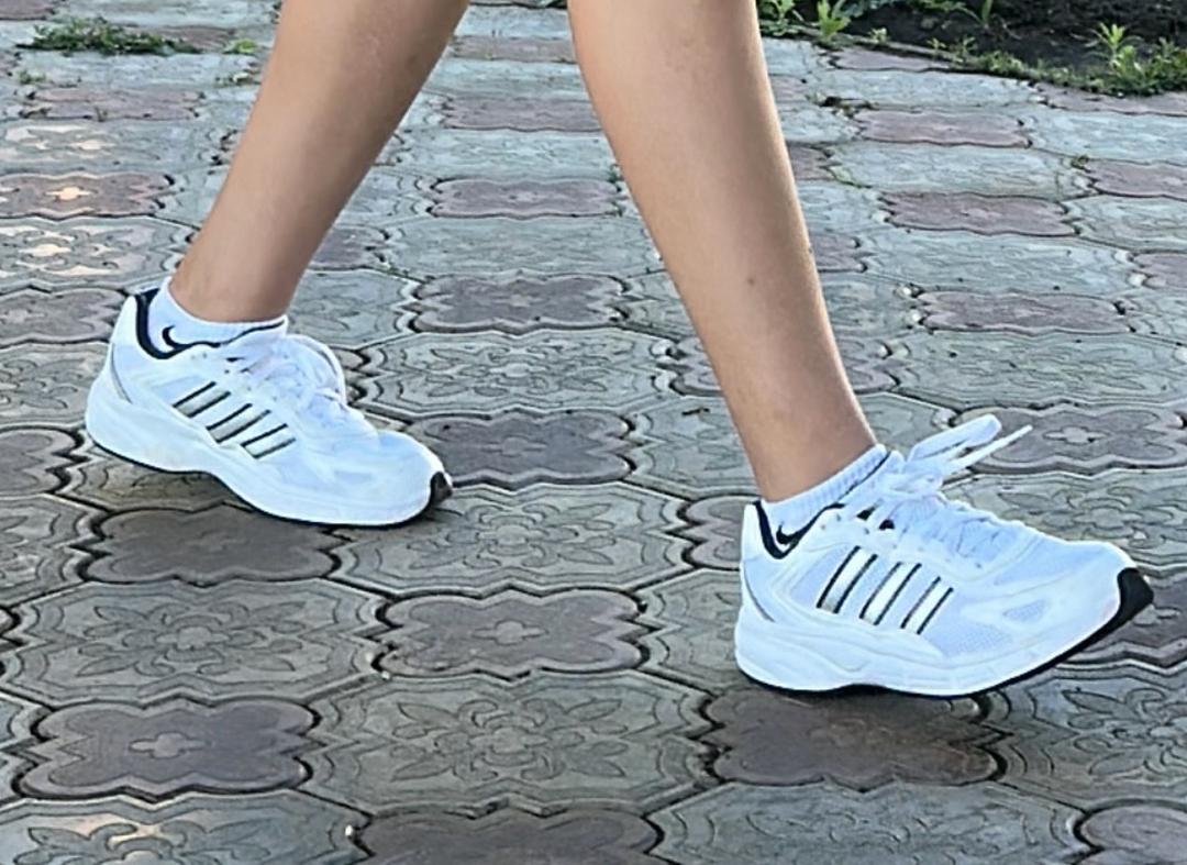 Adidas Кроссовки adidas — фото 2