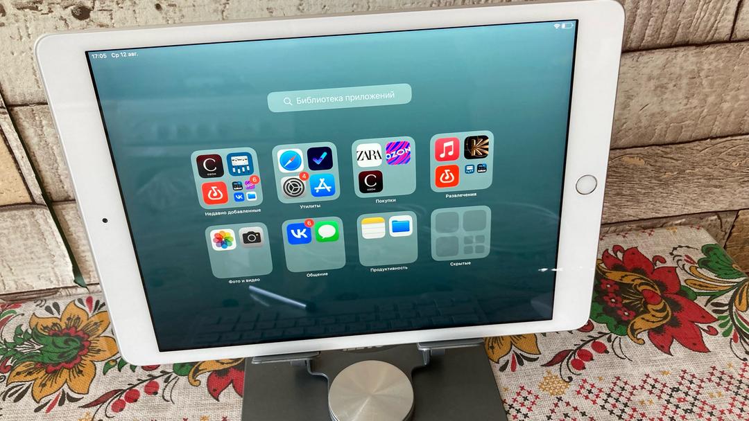 Apple iPad — фото 2