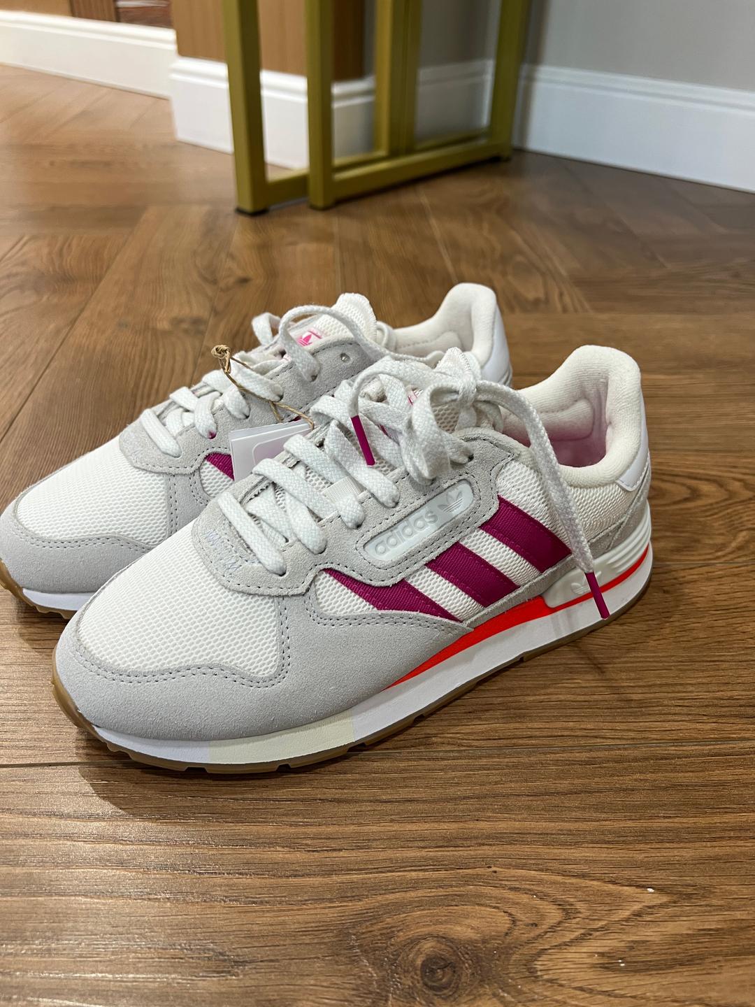 Adidas Кроссовки adidas женские — фото 2