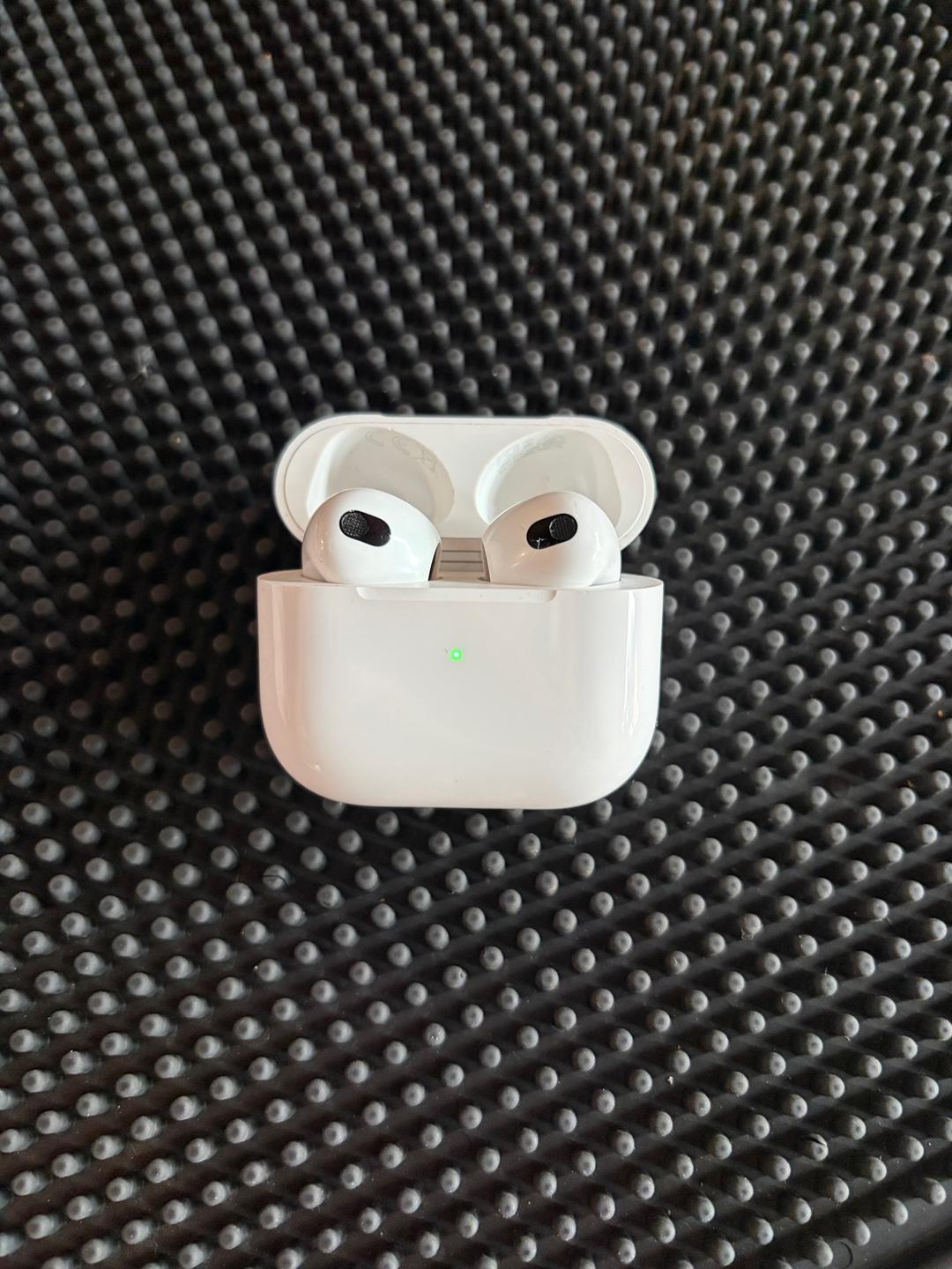 Apple Наушники Airpods 3 — фото 2