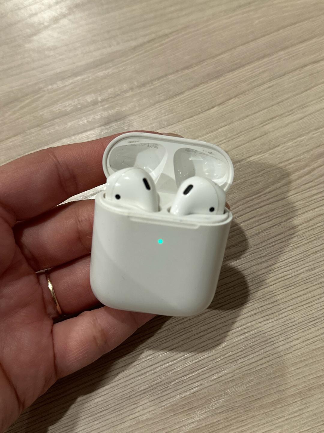 Apple AirPods 2 — фото 2