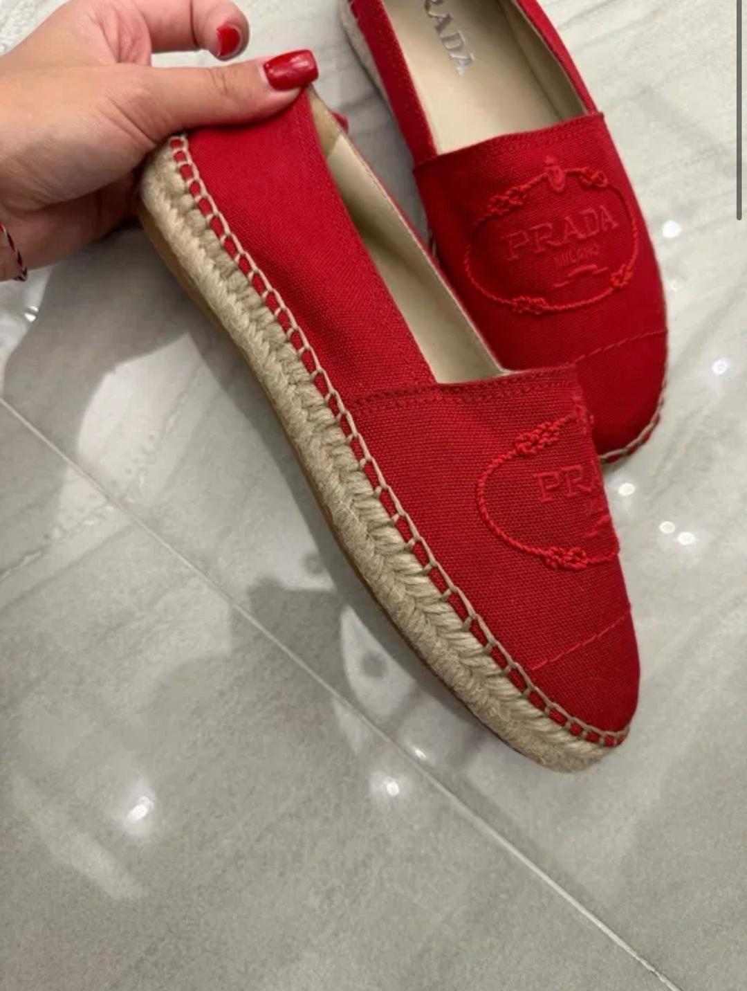 Prada Женские лоферы PRADA оригинал — фото 2