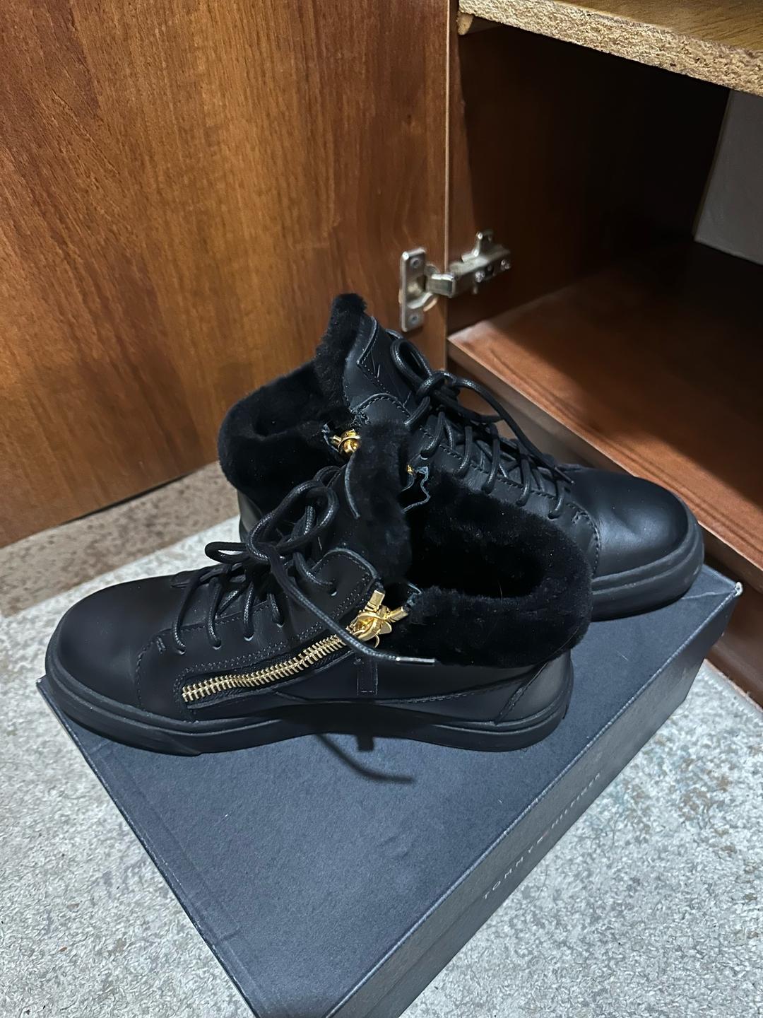Giuseppe Zanotti Оригинальные ботинки Giuseppe Zanotti 38 размер — фото 2