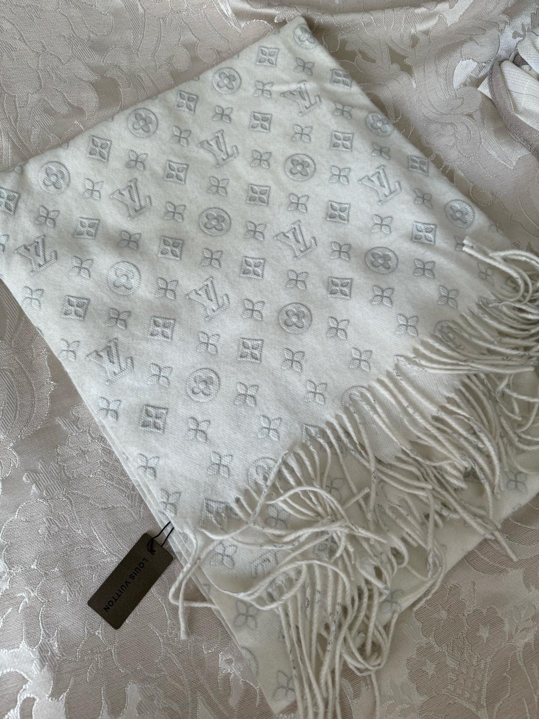 Louis Vuitton Белый шарф 🧣 — фото 2
