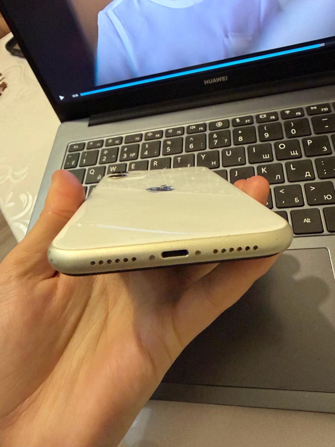Apple iphone 11 128 ГБ белый — фото 2