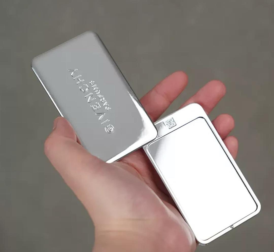 Givenchy Pocket mirror Givenchy VIP Gift — фото 2