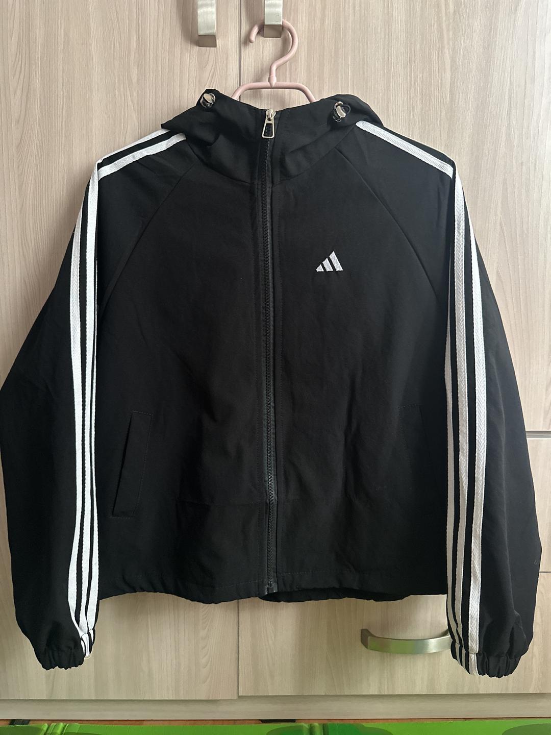 Adidas Женская ветровка adidas — фото 2