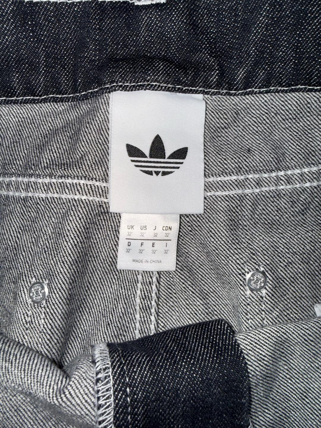 Adidas Джинсы adidas — фото 2