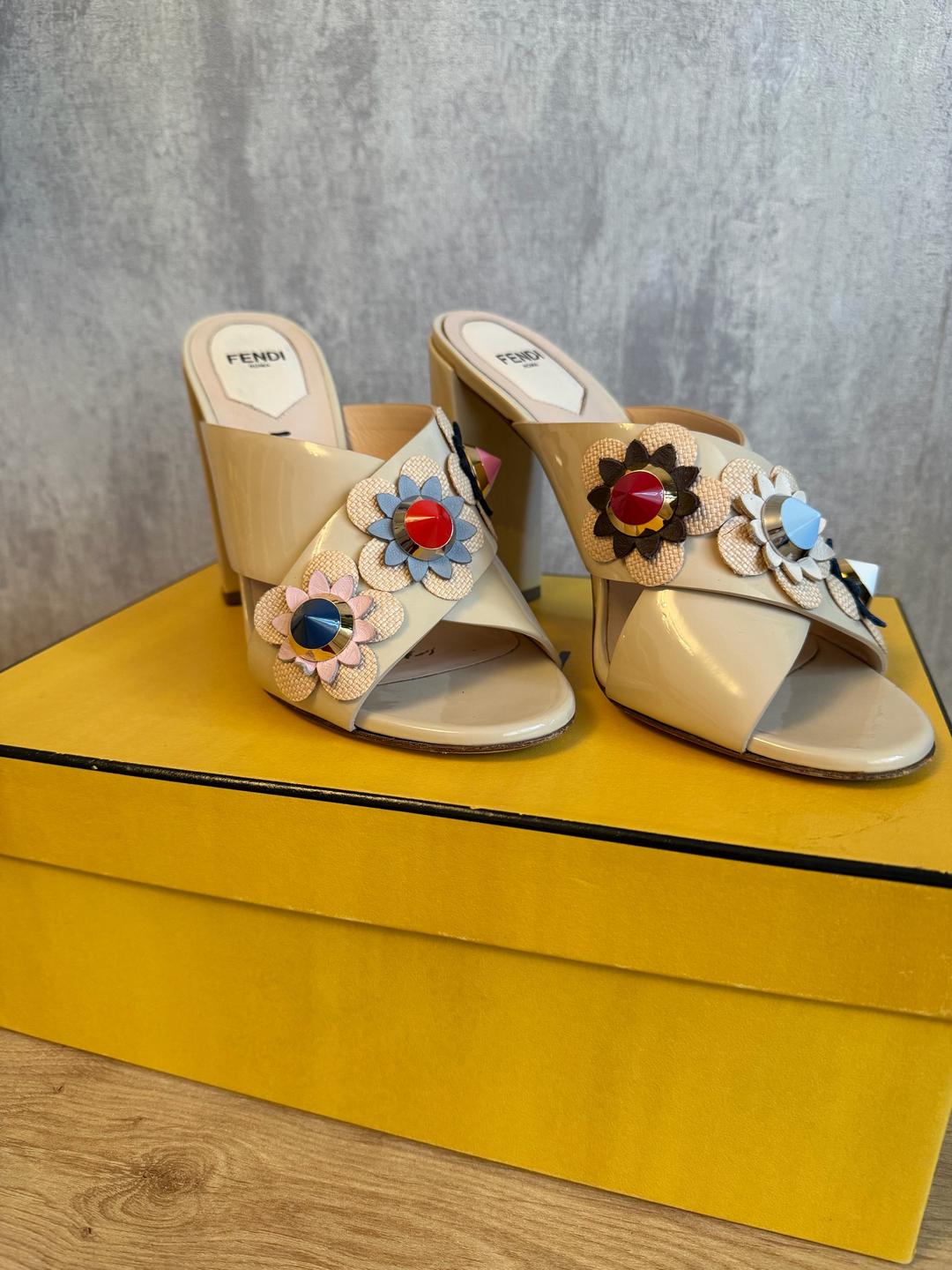 Fendi Fendi босоножки — фото 2