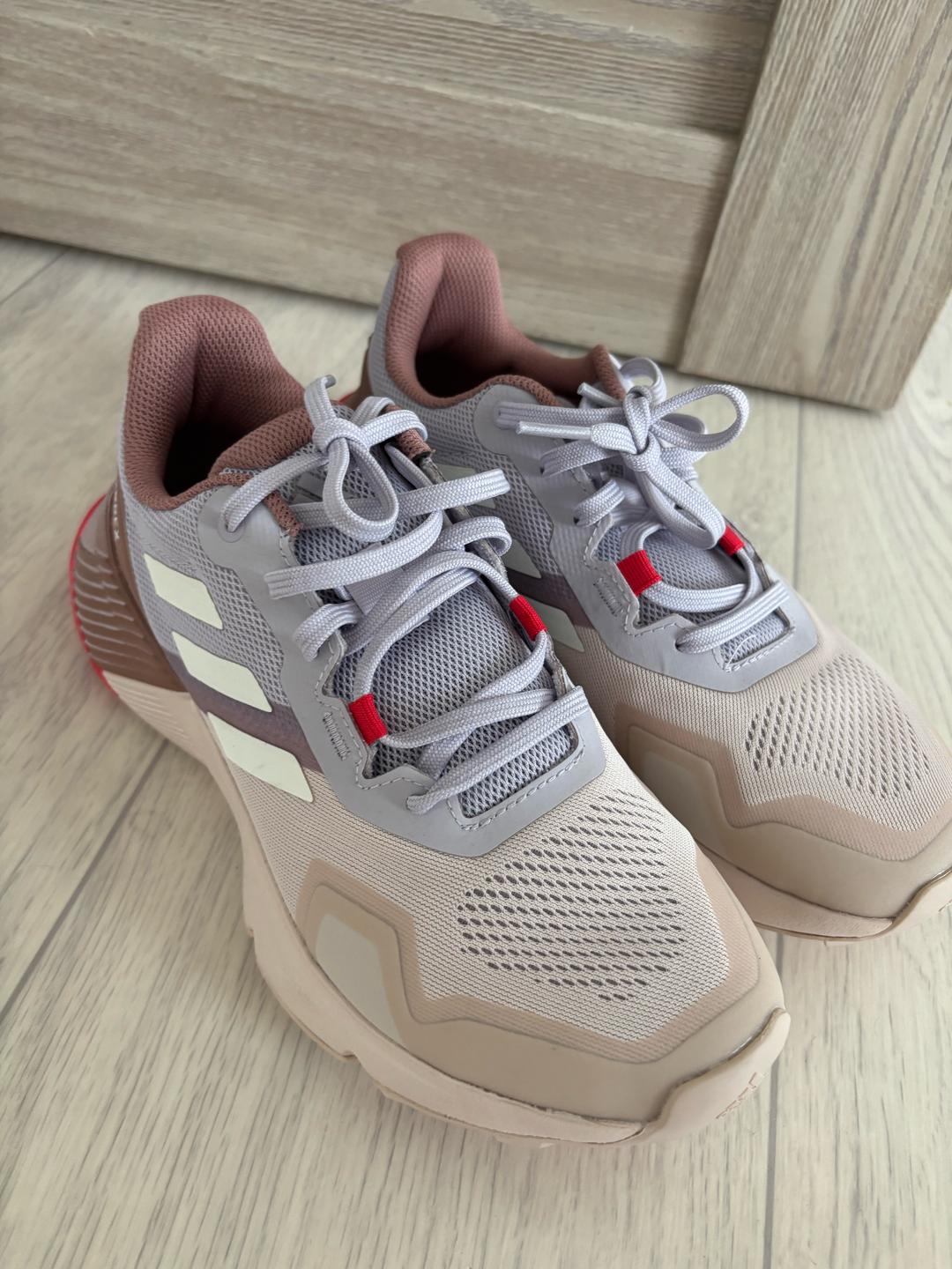 Adidas Женские кроссовки adidas Terrex — фото 2