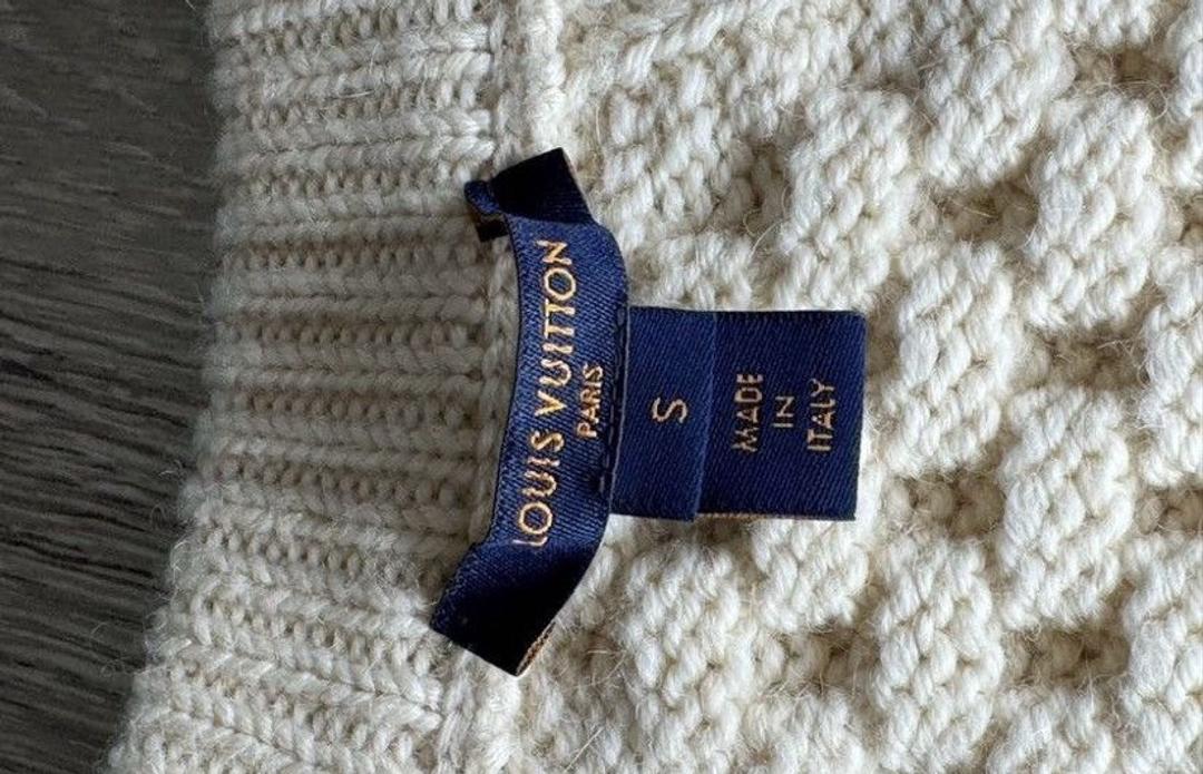 Louis Vuitton Свитер Louis Vuitton оригинал — фото 2