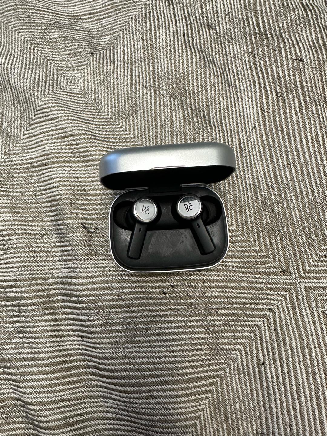 Bang & Olufsen Наушники Bang & Olufsen — фото 2