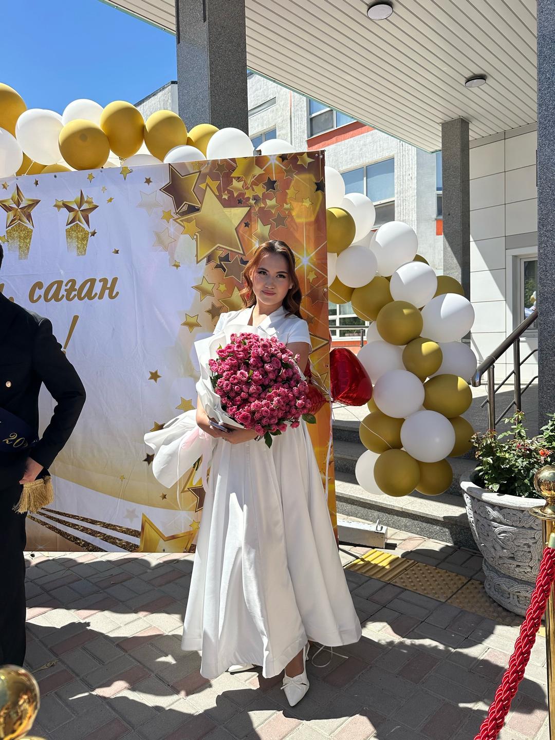 Белое платье миди — фото 2