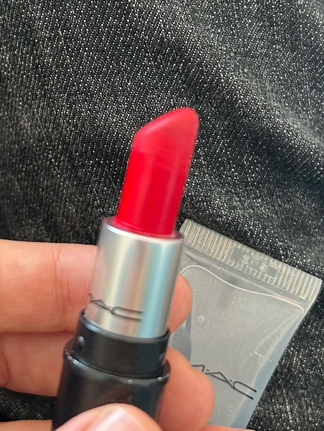 MAC MAC Помада для губ Retro Matte Lipstick Ruby Woo — фото 2