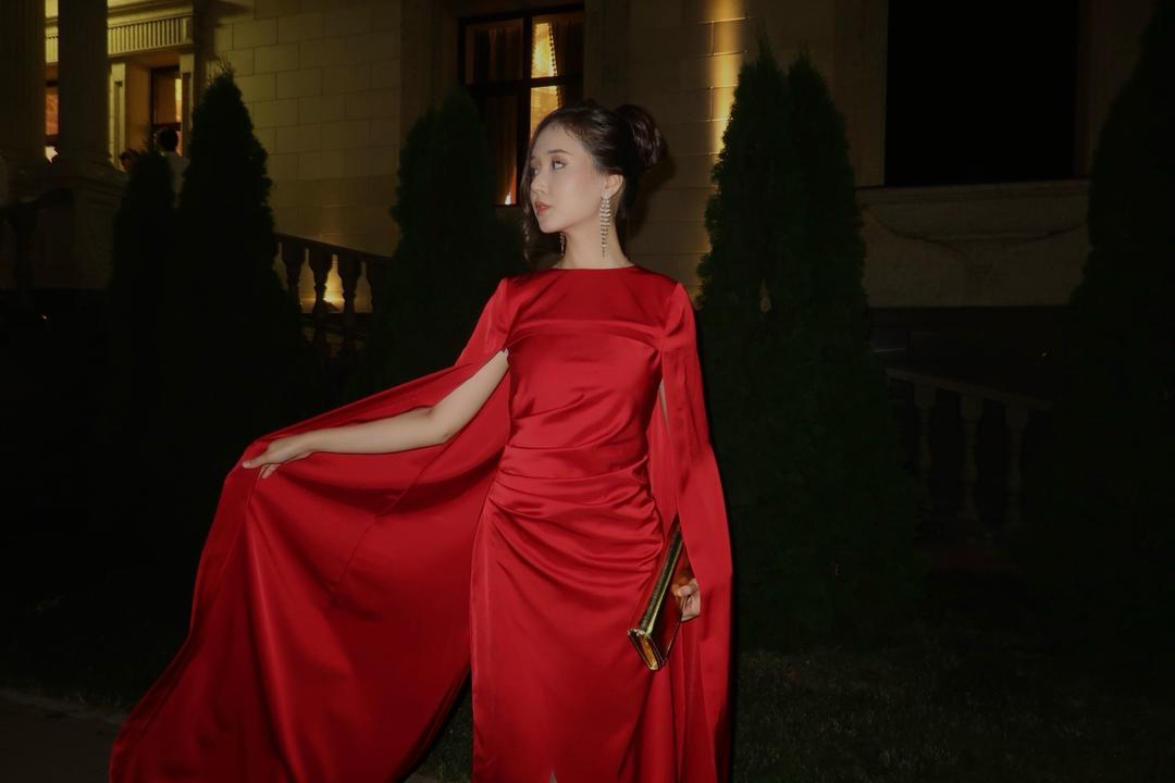 Нет бренда Платье трансформер  из итальянского атласа — фото 2