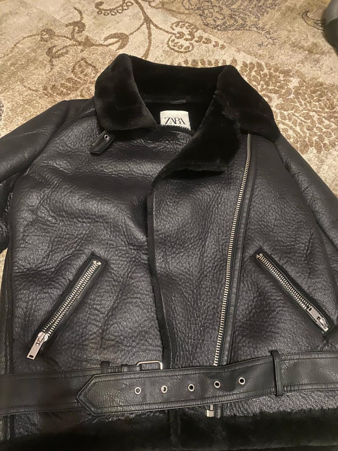 Zara Женская черная куртка дубленка из искусственного меха ZARA — фото 2