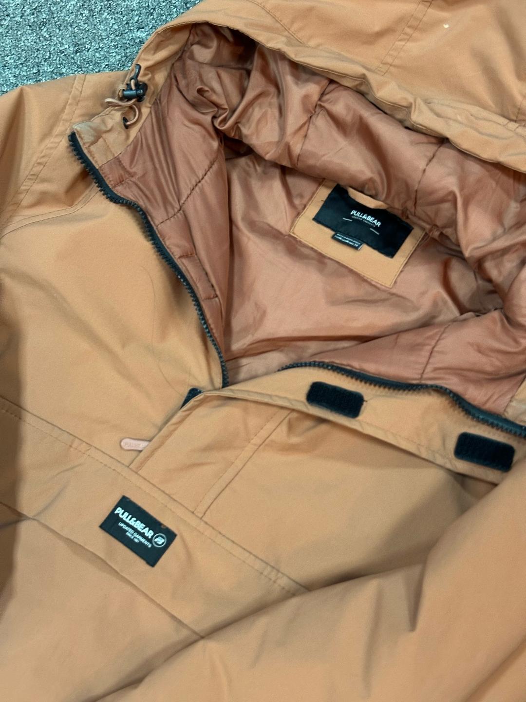 Pull & Bear ветровка PULL&BEAR с капюшоном — фото 2