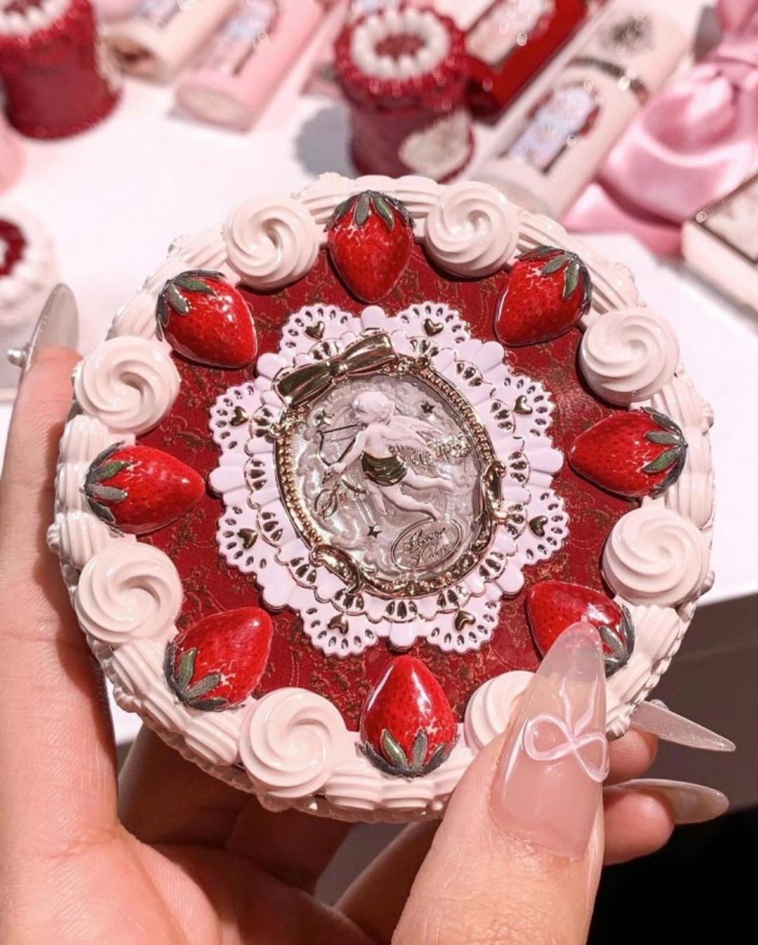 Flower Knows Strawberry Cupid пудра для лица — фото 2