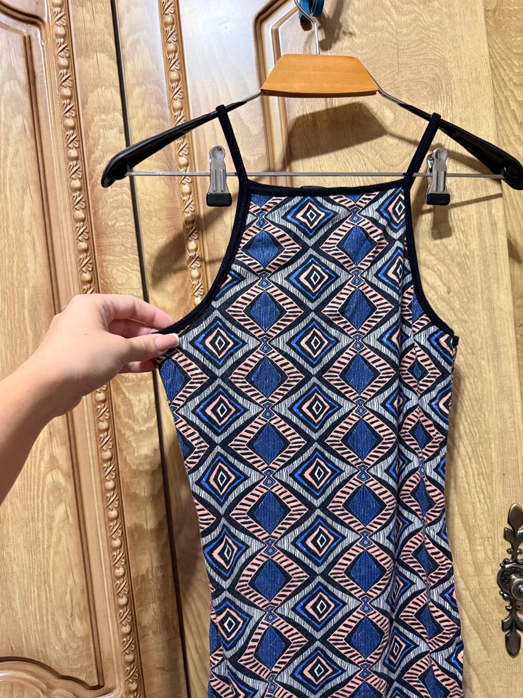 New Look Стильное платье New Look с геометрическим принтом — подчёркивает фигуру — фото 2