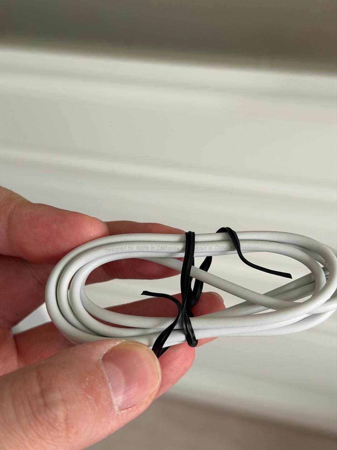Apple НОВЫЙ Оригинальный кабель Apple USB-C — USB-C (белый) — фото 2