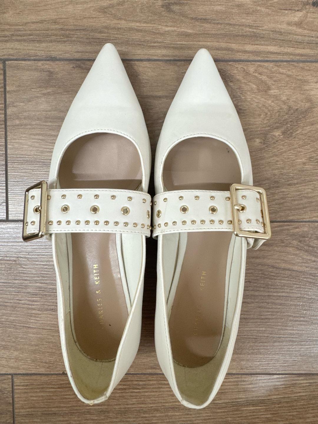 Charles & Keith Белые балетки Charles&Keith — фото 2