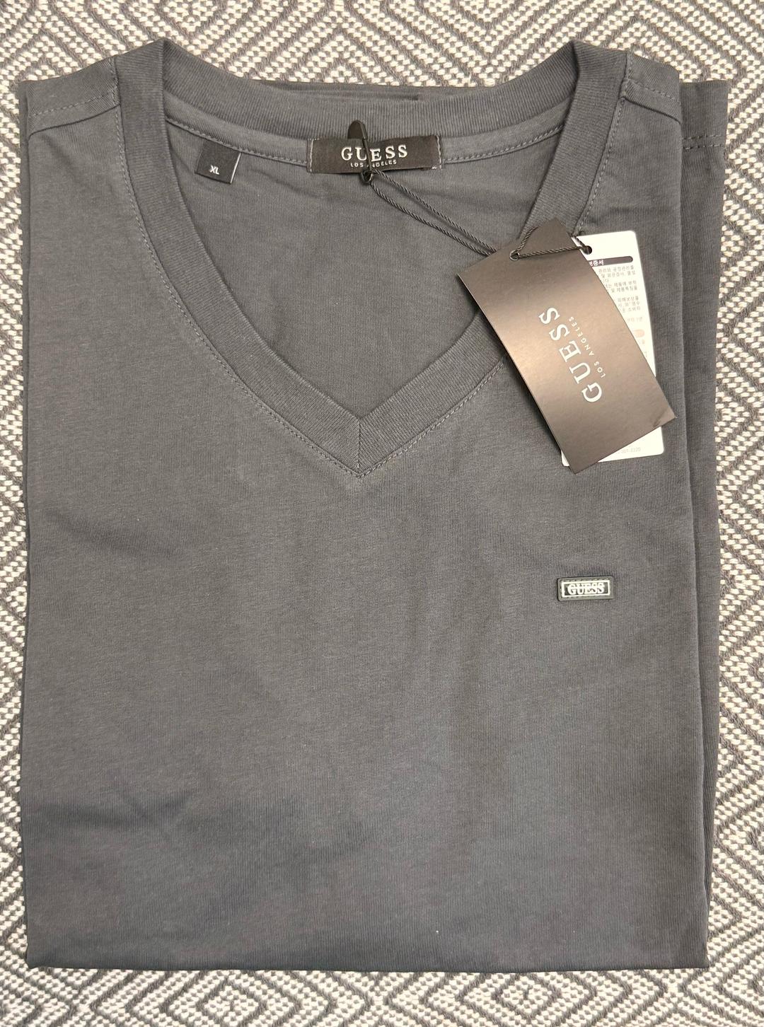 GUESS Продам новые футболки Guess — фото 2