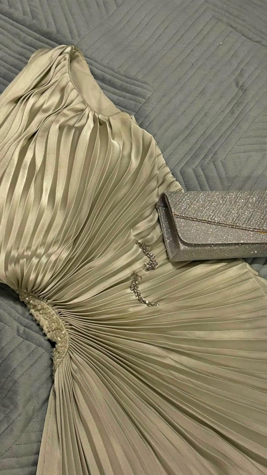 PRIMA LA SPOSA Вечернее плиссированное платье на одно плечо — фото 2
