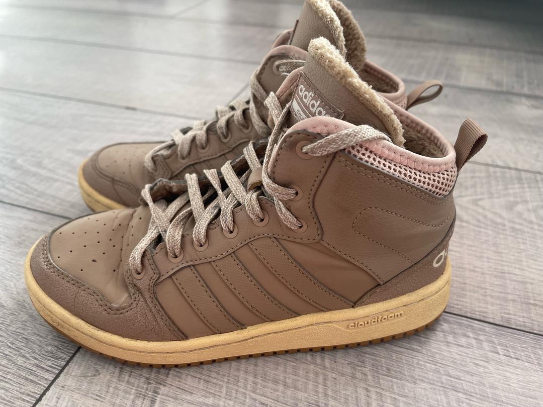 Adidas Женские кроссовки adidas — фото 2