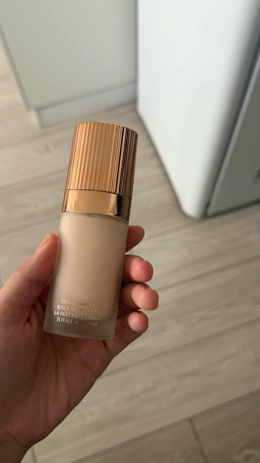 Charlotte Tilbury Тональный крем Charlotte Tilbury Airbrush Flawless Foundation — фото 2
