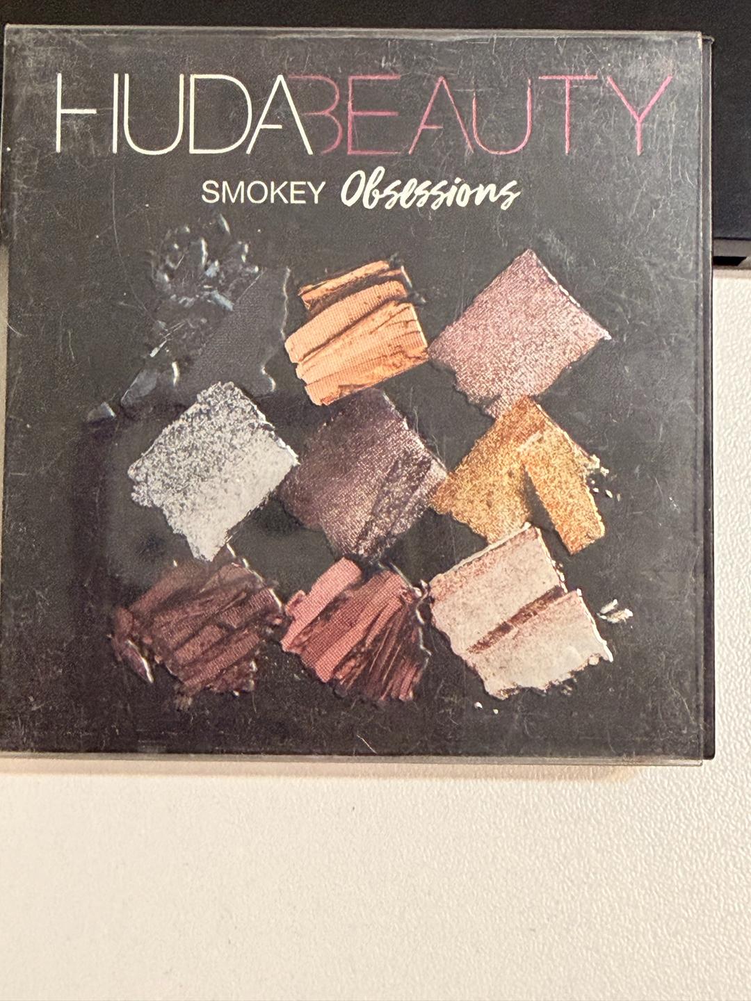 Huda Beauty Палетка теней Huda Beauty Smokey Obsessions — фото 2
