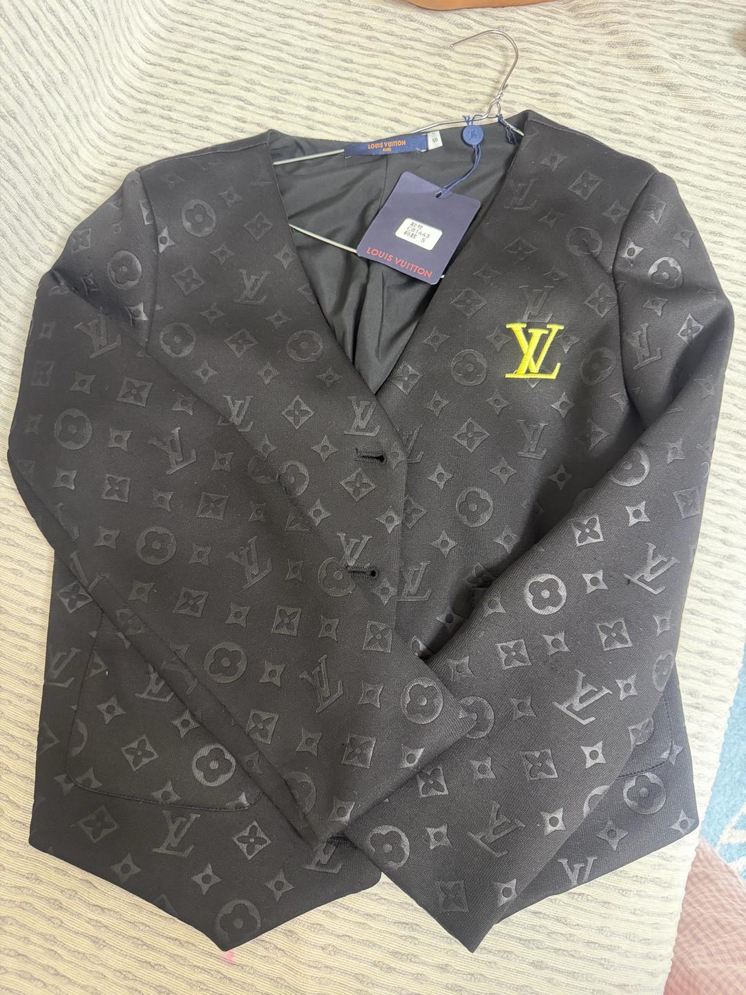 Louis Vuitton Костюм Louis Vuitton — фото 2
