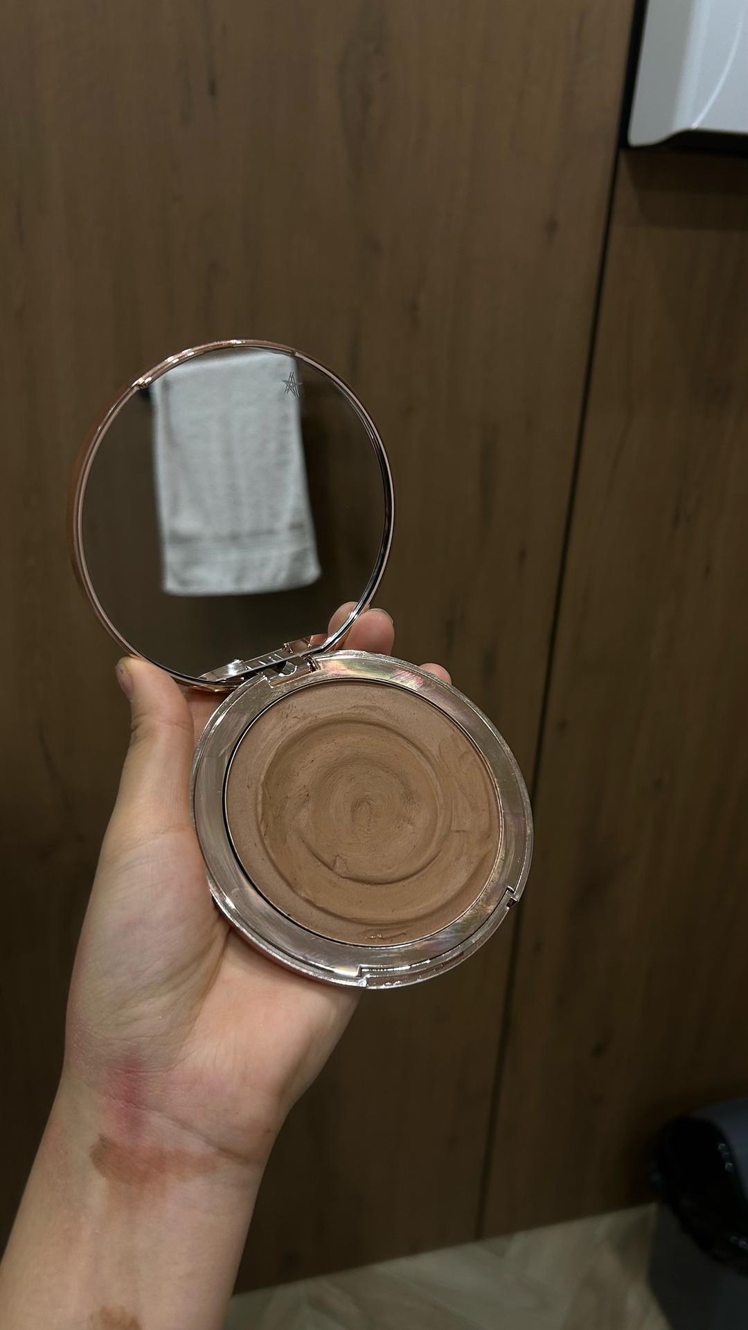 Charlotte Tilbury Бронзер Charlotte Tilbury Beautiful Skin Sun-Kissed Glow Bronzer — фото 2